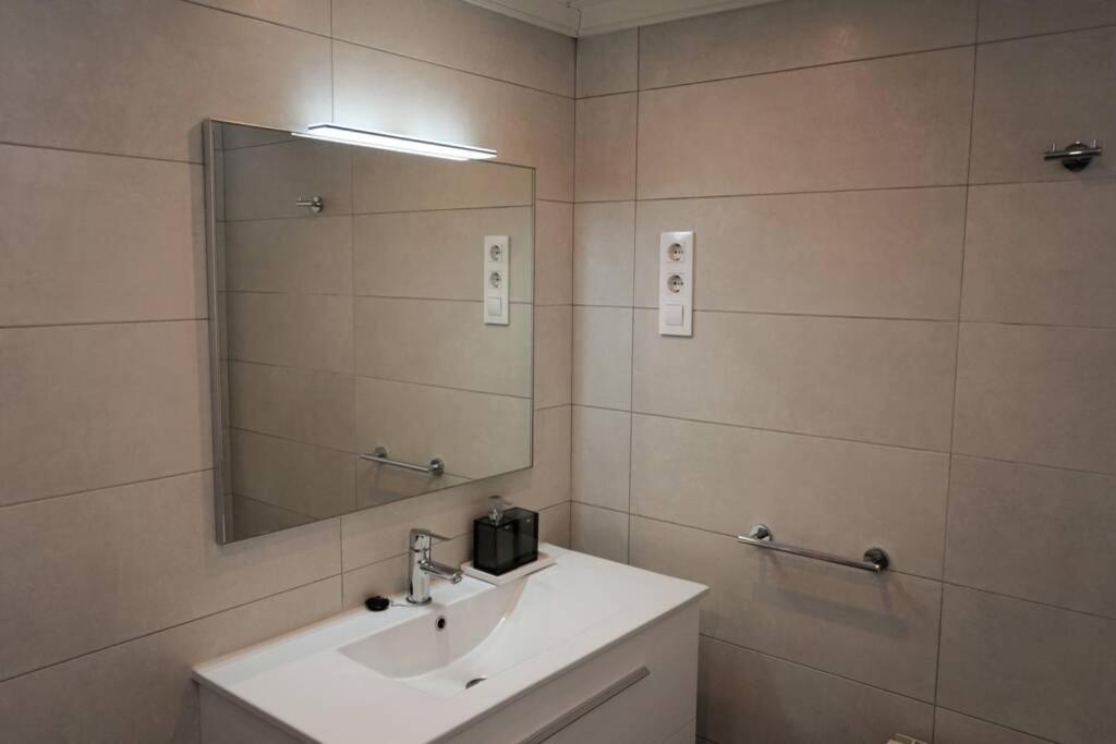Atico Pico Cerler Apartment Бенаск Екстериор снимка